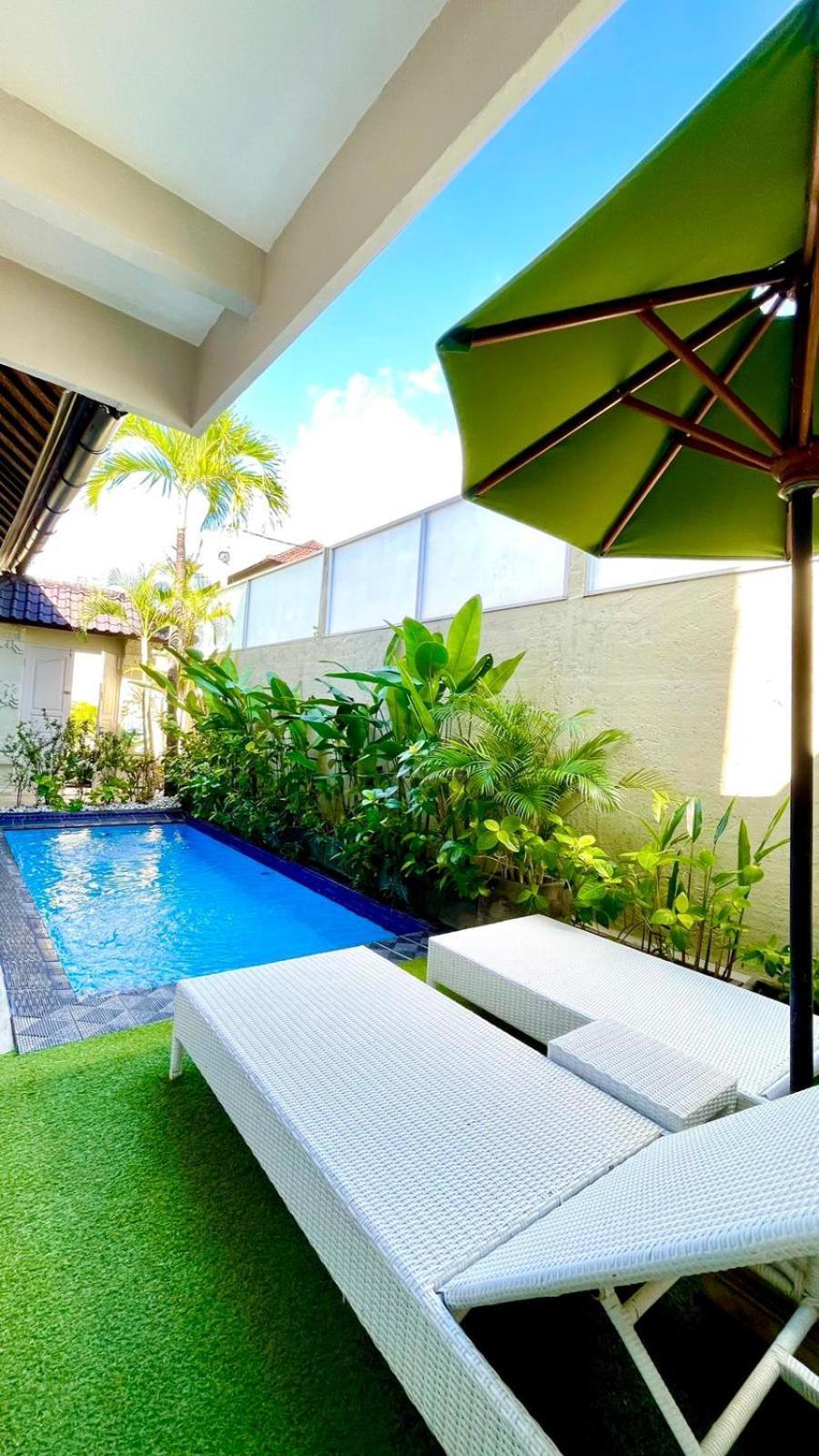 Frangipani Villa Seminyak Exteriör bild